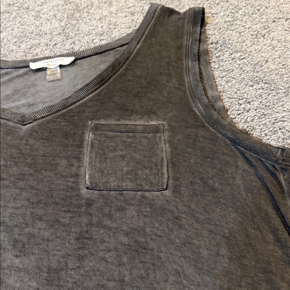 Women’s Tank - Picture 3 of 3